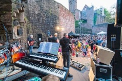 b8f30de3-e7e6-4f5f-ab63-a51733ab291e